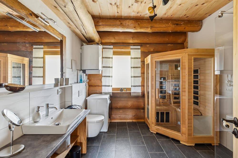 Tolles Haus in Waffenbrunn mit Sauna in Waffenbrunn, Ostbayern