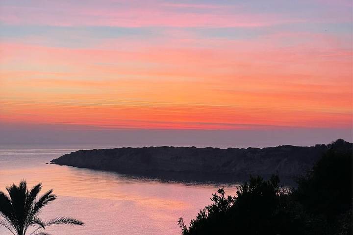Location de vacances pour 7 personnes, avec piscine ainsi que vue et jardin à Coral Bay