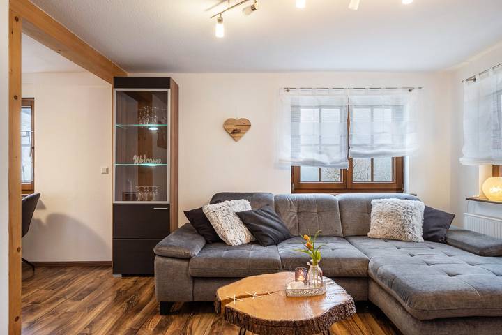 Ganze Wohnung, Ferienwohnung 'Herzglück' mit Bergblick, Gemeinschaftsterrasse und Wi-Fi in Bad Rippoldsau-Schapbach, Wolftal Region