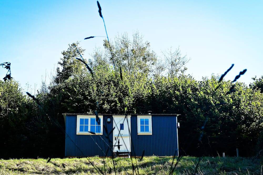Shepherds Hut in Beautiful Dorset Countryside in Dorset