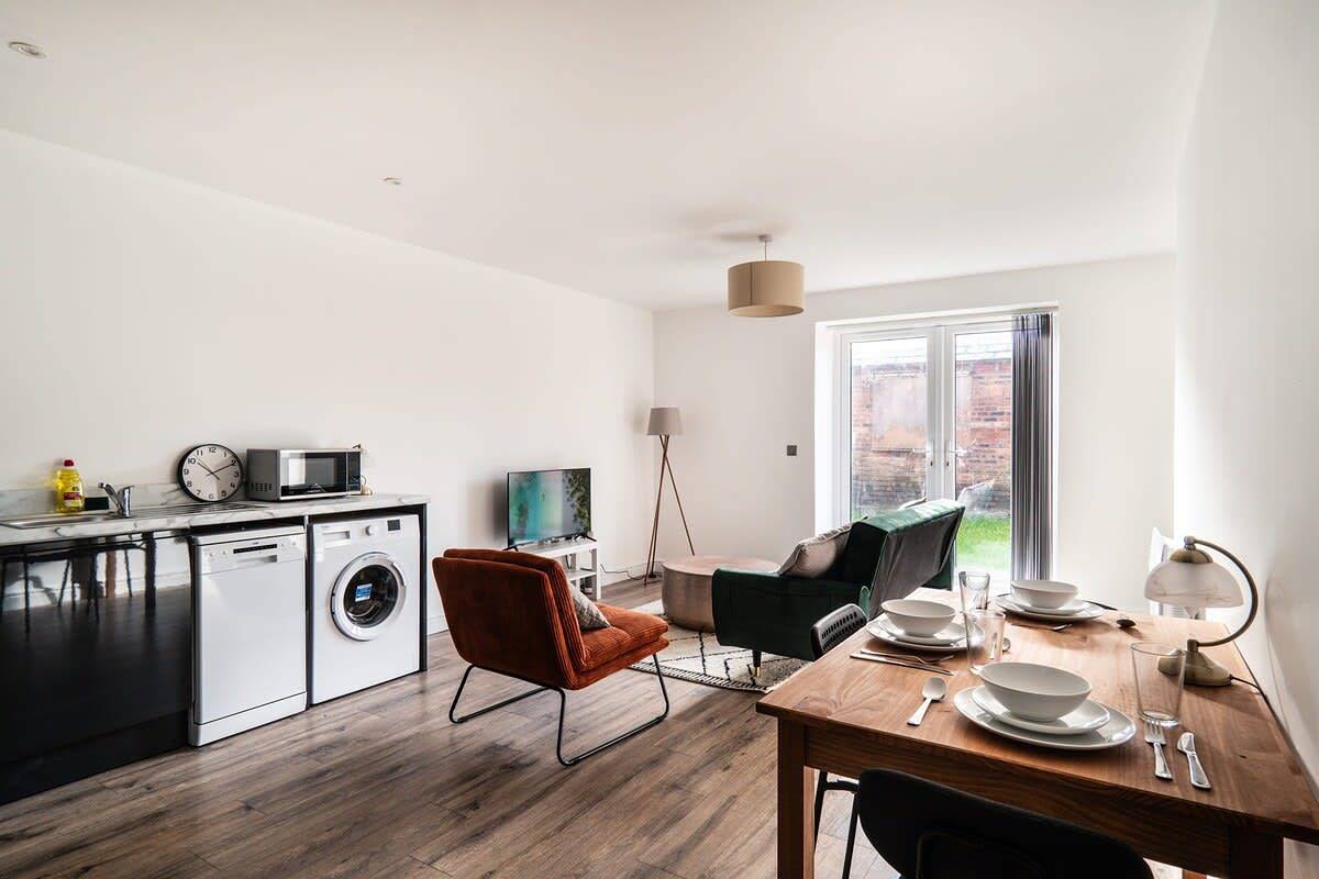 Geheel appartement, Contemporary 2 Bed Apartment in Waterloo Liverpool in Merseyside