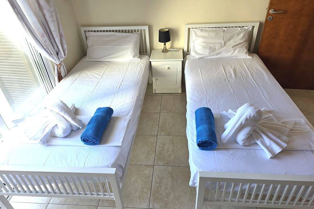 C2 Sunrise Villa in Coral Bay in Paphos, South Cyprus