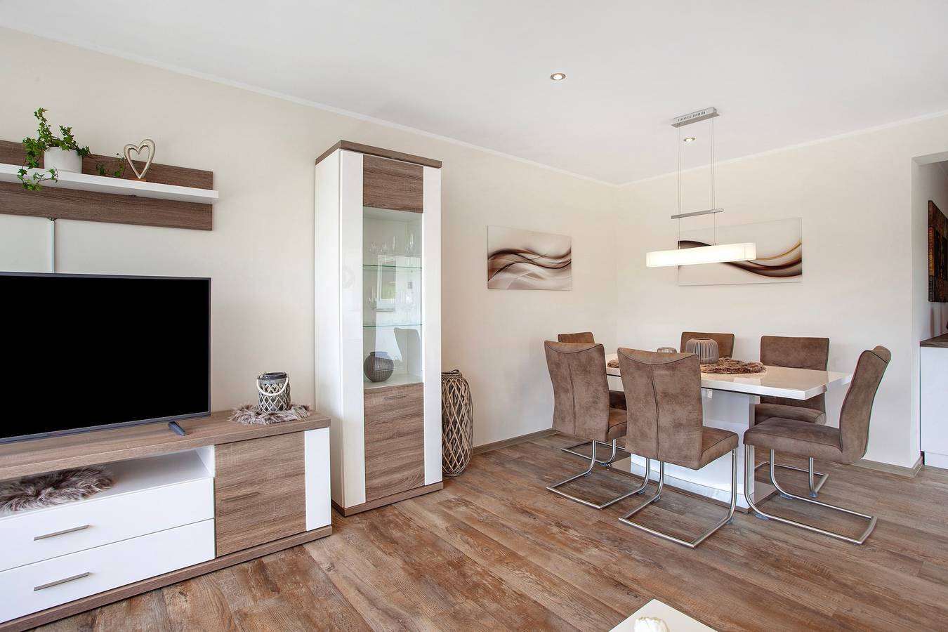Ganze Wohnung, Ferienwohnung 'Am Wald' mit Privatterrasse, Gemeinschaftsgarten und Wlan in Eslohe, Hochsauerlandkreis