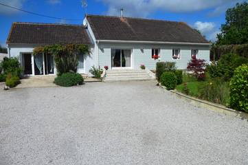 Gîte pour 4 personnes, avec vue et jardin, animaux acceptés à Yvetot-Bocage