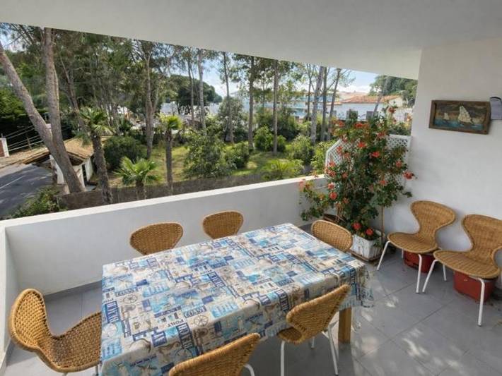 Gîte pour 8 personnes, avec Balcon et Terrasse ainsi que Jardin et Piscine dans San Juan De Palamos - 4