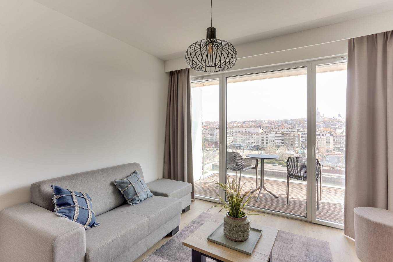 Estudio entero, Studio for 4 people with double bed and balcony in Boulogne-sur-Mer, Boulogne-sur-Mer region