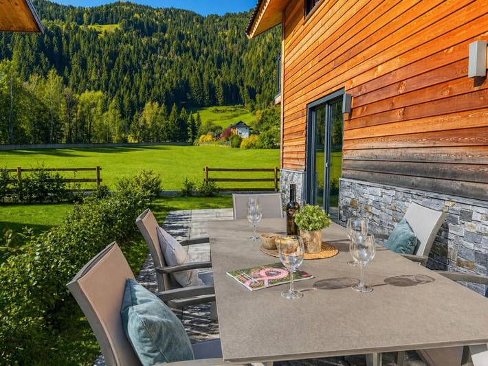 Chalet mit Terrasse und Sauna an einem Alpensee in Afritz am See, Villach-Land