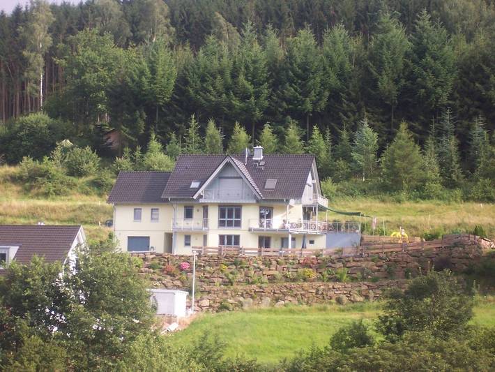 Ferienhaus für 4 Personen, mit Terrasse und Garten