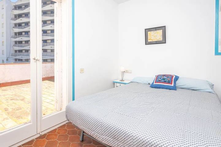 Villa pour 6 personnes, avec piscine ainsi que jardin et balcon à L'Estartit - 2