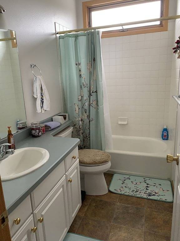 Fall in the Big Sky State-the Cottage is ready for your stay! in Yellowstone County