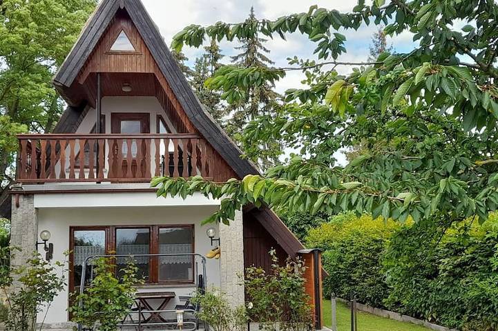 Cottage für 4 Personen, mit Balkon und Garten in Bargischow