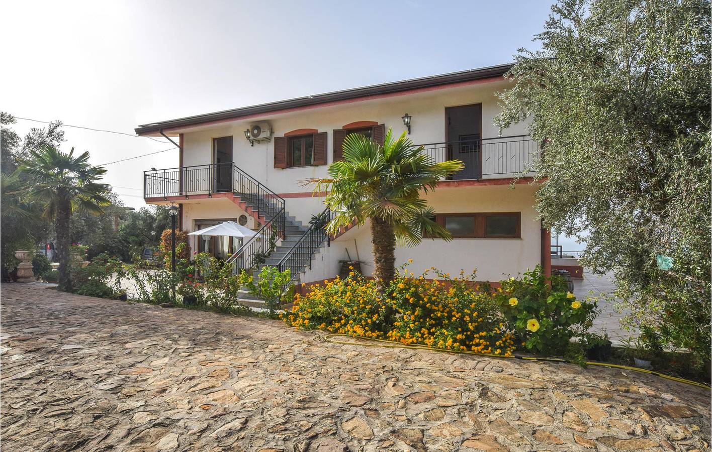 Apartamento com vista para o mar, com piscina, estacionamento e WiFi in Caronia, Messina (província)