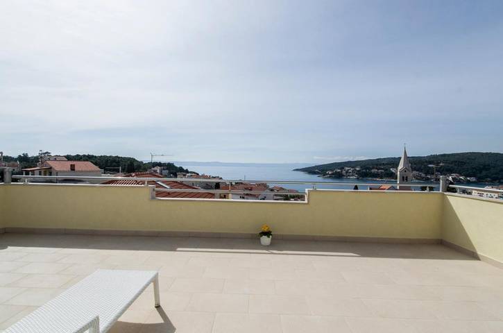 Villa pour 8 personnes, avec vue ainsi que jardin et piscine à Sumartin - 2