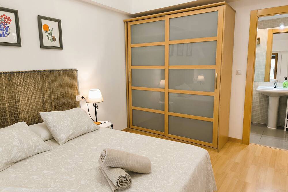 Entire apartment, El Loft del Casco in Saragossa, Saragossa Province