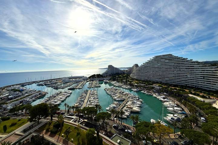 Location de vacances pour 4 personnes, avec balcon, adapté aux familles dans Villeneuve-Loubet Plage