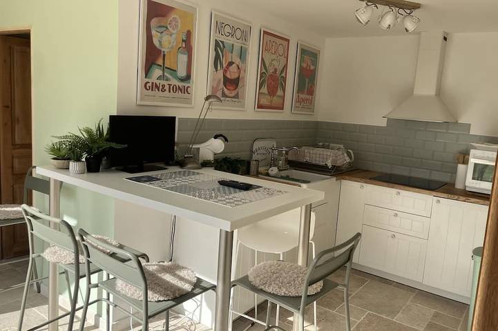 Gîte pour 2 personnes, avec sauna et jacuzzi à Marchainville