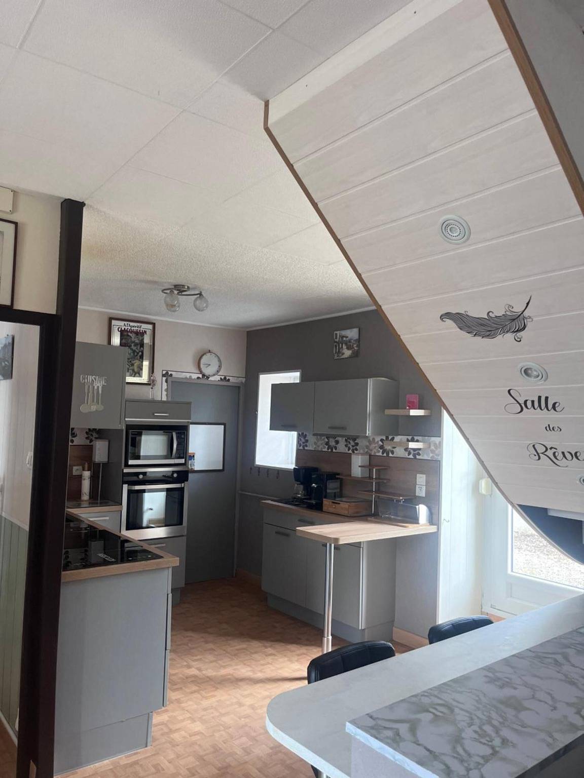 Ganze Wohnung, Apartment „Gîte L'embarcadère“ mit privater Terrasse, Garten und Wlan in Moustéru, Guingamp Region