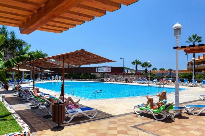 Apartamento para 4 personas, con vistas y jardín, Se admiten mascotas en Puerto Santiago