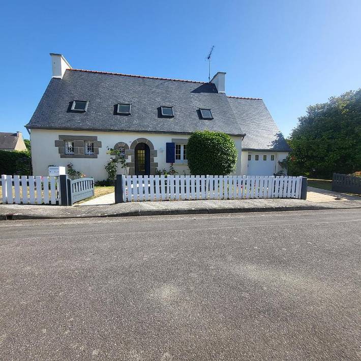 Location de vacances pour 8 personnes, avec jardin ainsi que vue et terrasse dans Plage Kerambigorn - 2