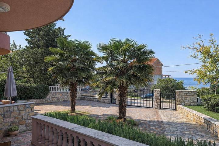 Ferienwohnung für 4 Personen, mit Meerblick und Pool sowie Terrasse, kinderfreundlich - 1