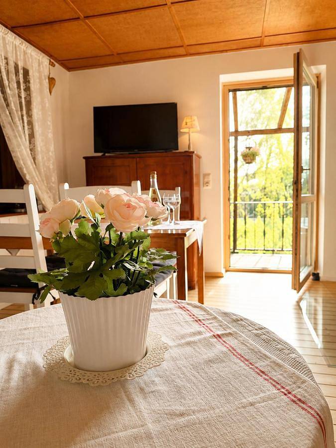 Ganze Wohnung, Emma's Vintage Ferienhaus mit Kamin in Friedrichsbrunn, Thale