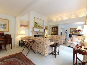 Cottage for 11 People in The Cotswolds, South West England, Photo 2