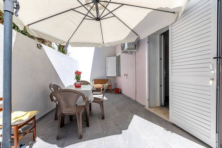 Appartamento intero, Appartamento 'Casa Angela' con giardino privato, balcone e aria condizionata in Nulvi, Provincia di Sassari