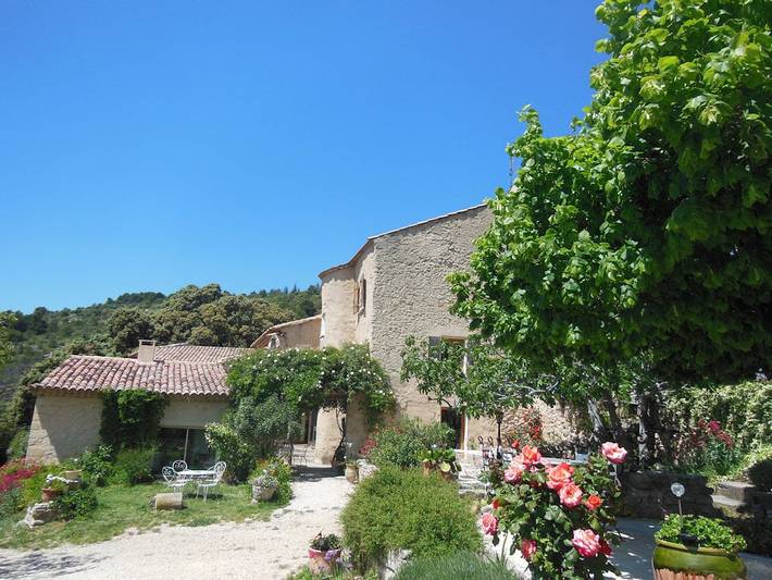Location de vacances pour 2 personnes, avec jardin et piscine dans le Vaucluse - 3