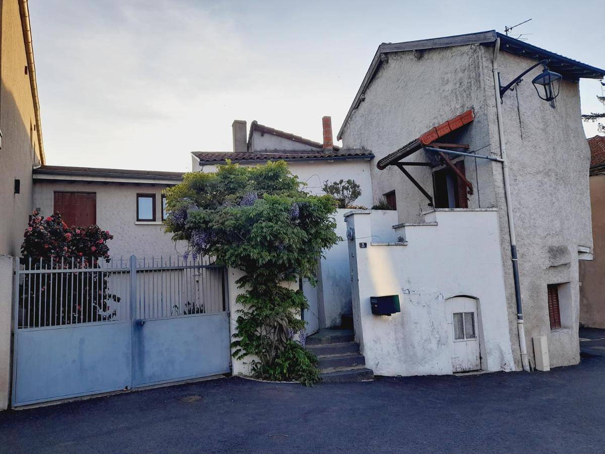 Three-Bedroom House in Villerest, Région de Roanne