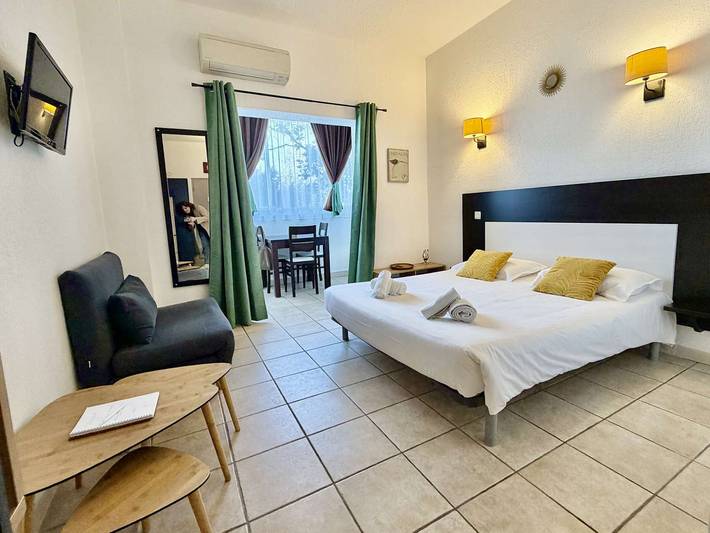Apartamento de vacaciones para 2 personas, con piscina y jardín - 1
