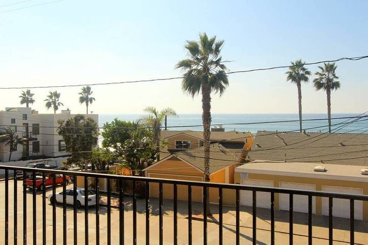 Beach rental for 6 people, with balcony in La Jolla