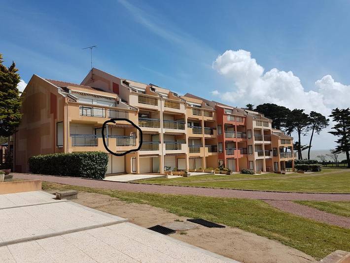 Gîte pour 4 personnes, avec balcon ainsi que jardin et vue, animaux acceptés dans Plage de La Birochère - 2