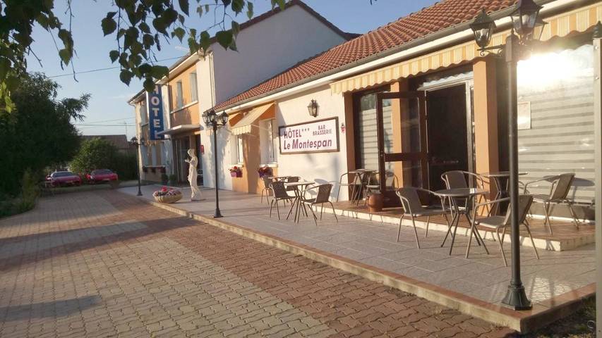Hôtel pour 2 personnes, avec Terrasse ainsi que Jardin et Vue