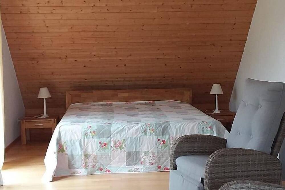 Ganze Wohnung, Schmetterling in Sehlen, Bergen auf Rügen und Umgebung