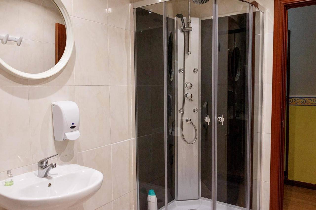Single Room with Balcony in Calahorra, Comarca Rioja Baja