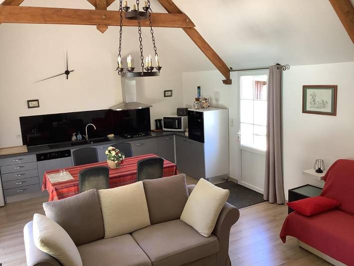 Location de vacances pour 4 personnes, avec jardin et vue dans Cléré-les-Pins