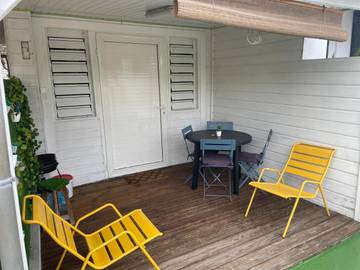 Gîte pour 5 personnes, avec vue et terrasse dans Plage de la Datcha