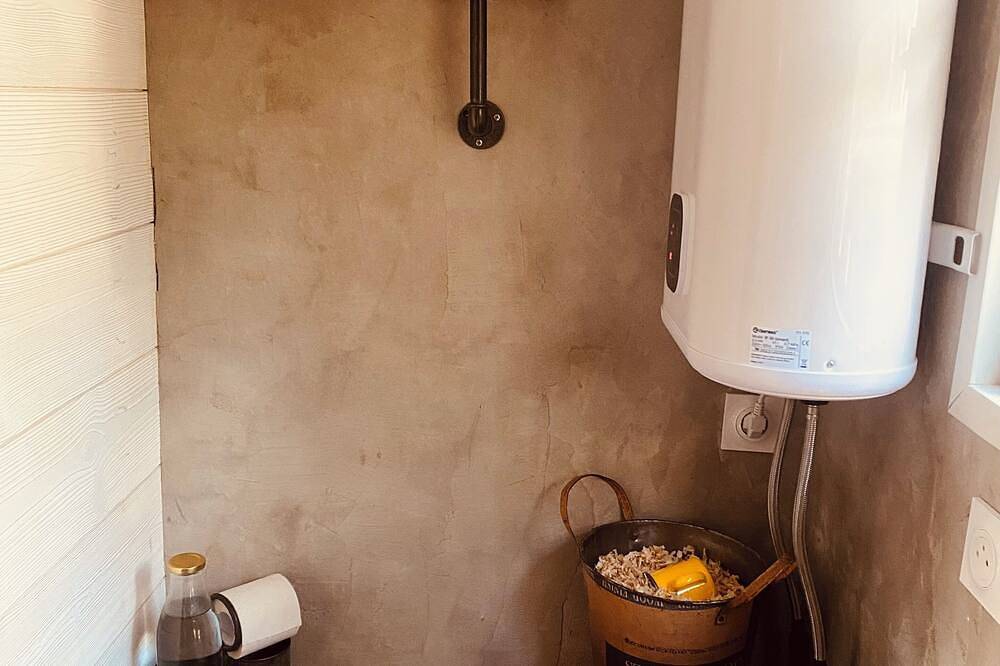 Le Cabion : Tiny House au coeur d’une forêt dans le Parc National des Cévennes in Chamborigaud, Parc national des Cévennes