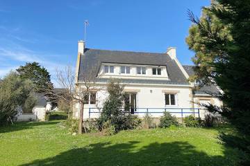 Gîte pour 8 personnes, avec jardin dans Plage de Sainte Barbe
