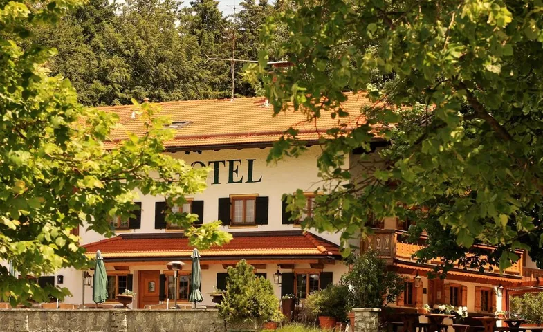Hotel para 2 personas, con vistas además de jardín y terraza - 1
