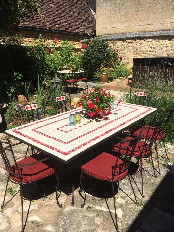 Double Room with Private Bathroom in Domme, Périgord Noir
