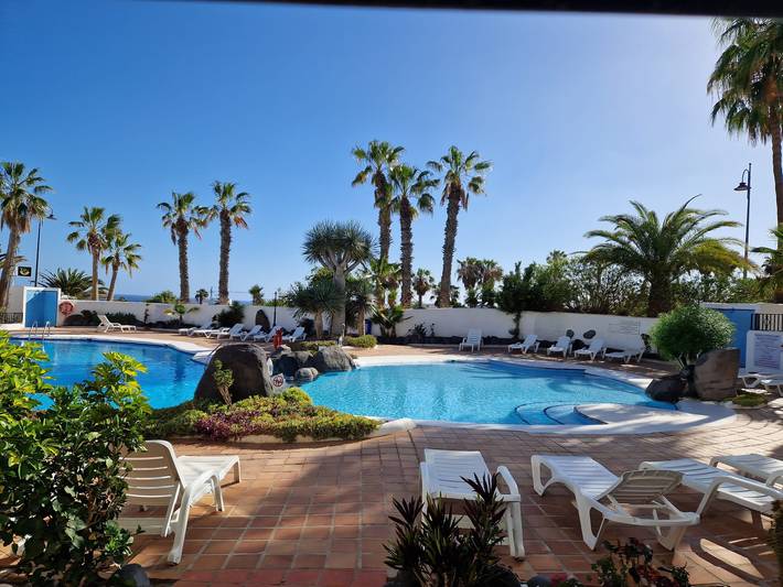 Holiday letting for 4 people, with Terrace and Garden as well as Pool in Amarilla Golf
