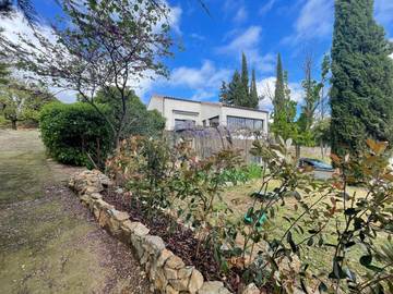 Cottage pour 2 personnes, avec terrasse et vue à Clermont-l'Hérault