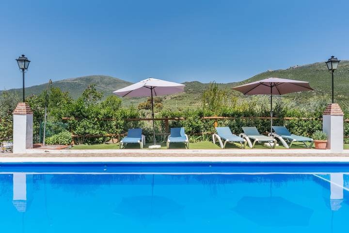Casa rural para 7 personas, con Jardín en Carcabuey