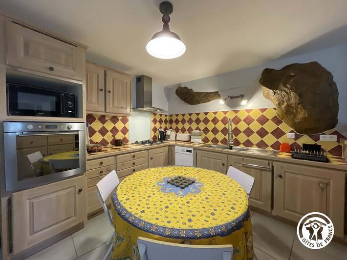 Gîte pour 8 personnes, avec terrasse à Montségur - 3