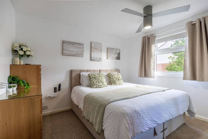 Luxe 3 Bed property with beautiful garden room. in Nidderdale