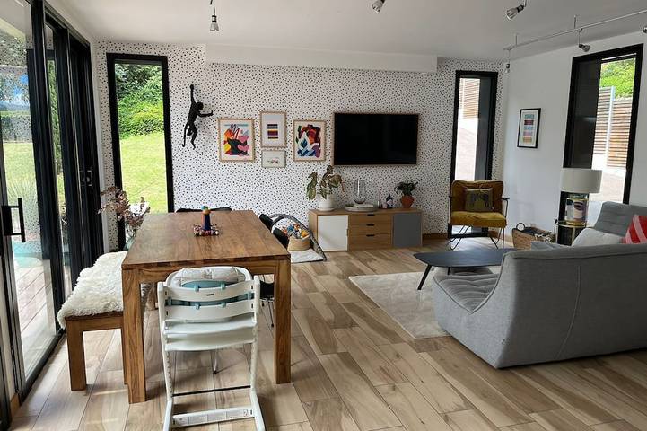Location de vacances pour 10 personnes, avec Terrasse et Jardin à Chaponost
