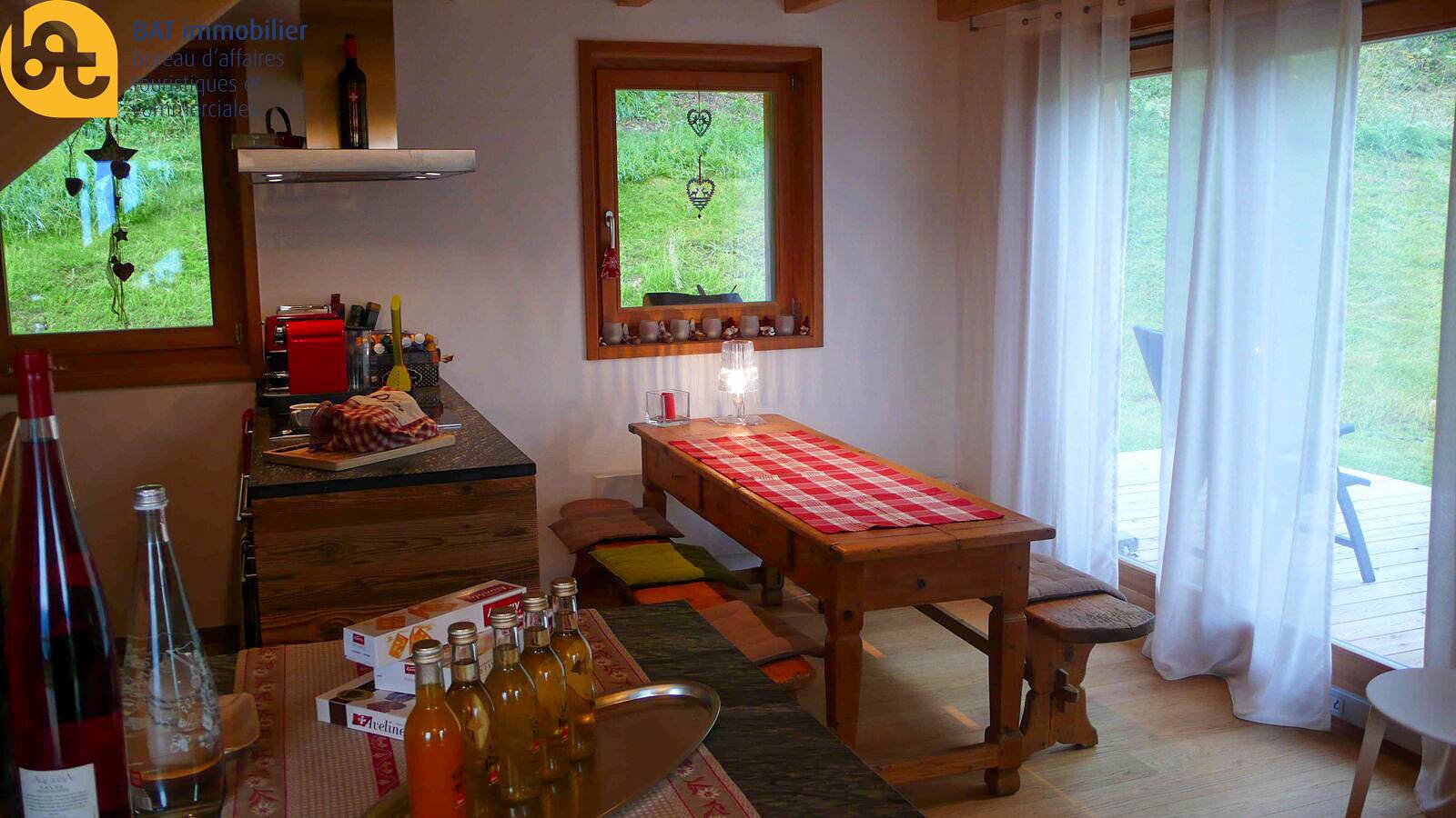 Mayen de Tsèbetta n° 36, wunderschönes Chalet inmitten von Tannenbäumen in Mont-Noble, Walliser Alpen