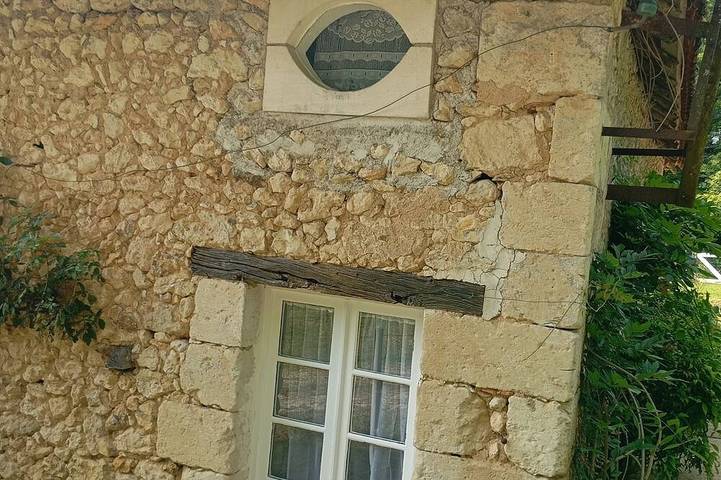 Location de vacances pour 6 personnes, avec Terrasse ainsi que Jardin et Sauna à Saint-Aquilin