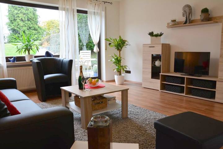Ferienwohnung für 3 Personen, mit Ausblick und Garten in Mastershausen - 3